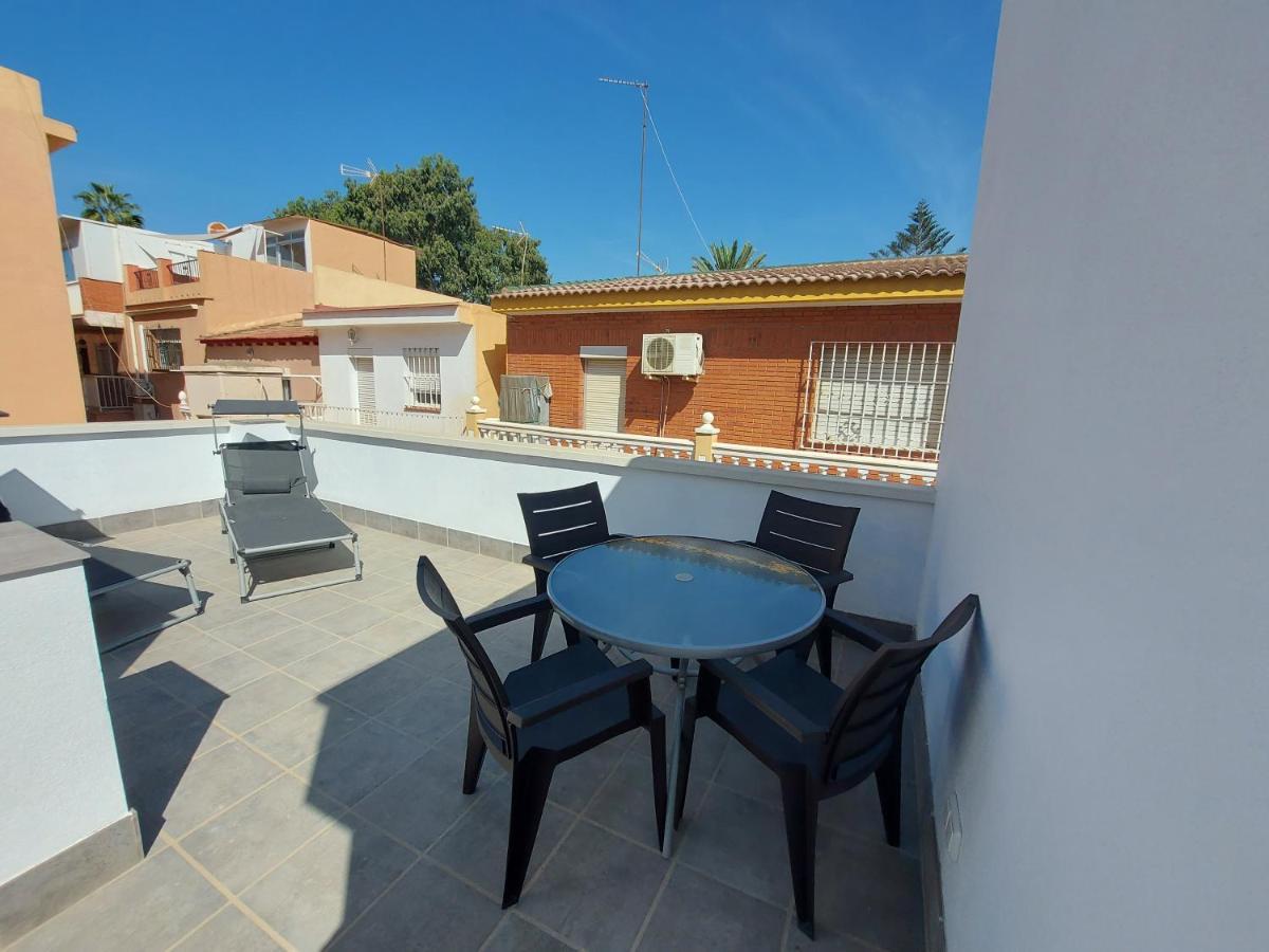 Casa De La Abuela Apartment Malaga Luaran gambar