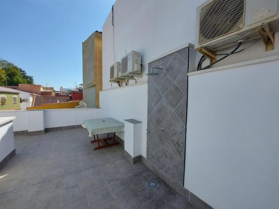 Casa De La Abuela Apartment Malaga Luaran gambar
