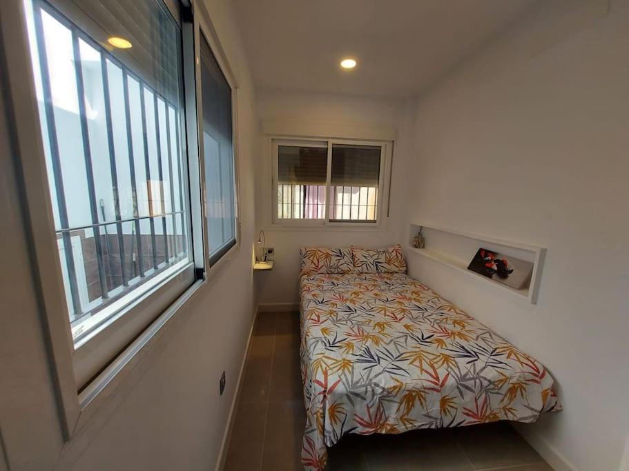Casa De La Abuela Apartment Malaga Luaran gambar