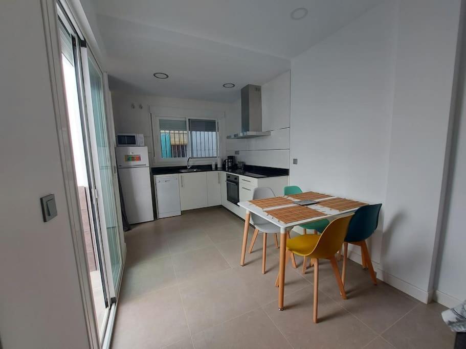 Casa De La Abuela Apartment Malaga Luaran gambar